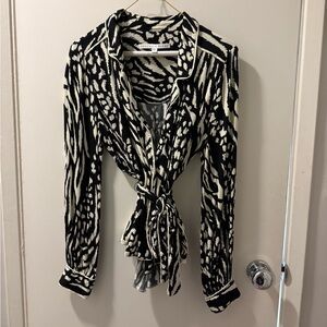 Veronica Beard Clive Zebra-Print Blouse in Black